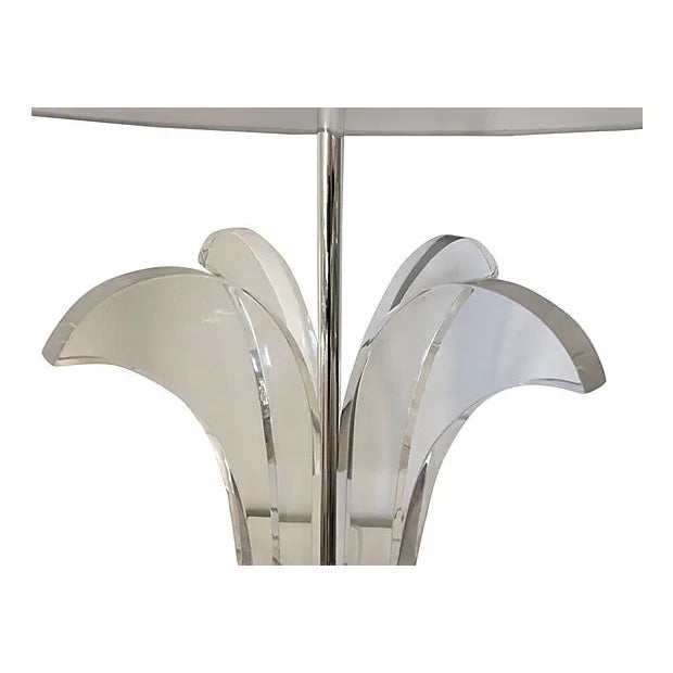 Mid-Century Modern Oversize Lucite Palm Lamp & Shade by Astrolite For Sale - Image 3 of 10