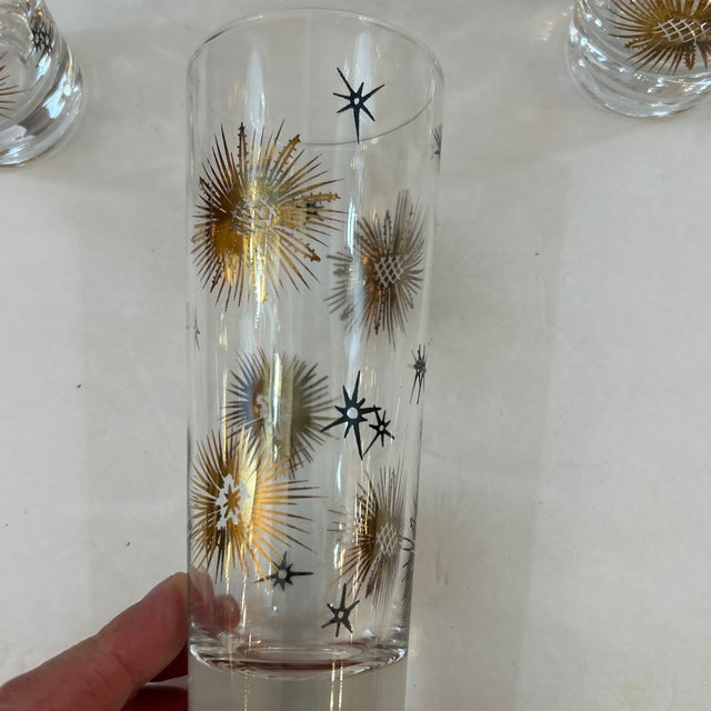 1950s 1950s Black and Gold Tapered Starburst Cocktail Drinking Glasses Set of 8 For Sale - Image 5 of 9