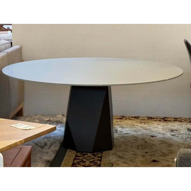Design Plus Gallery presents the Deod Dining Table by Gianluigi Landoni for Soviet, Italia. This is a unique table whose...