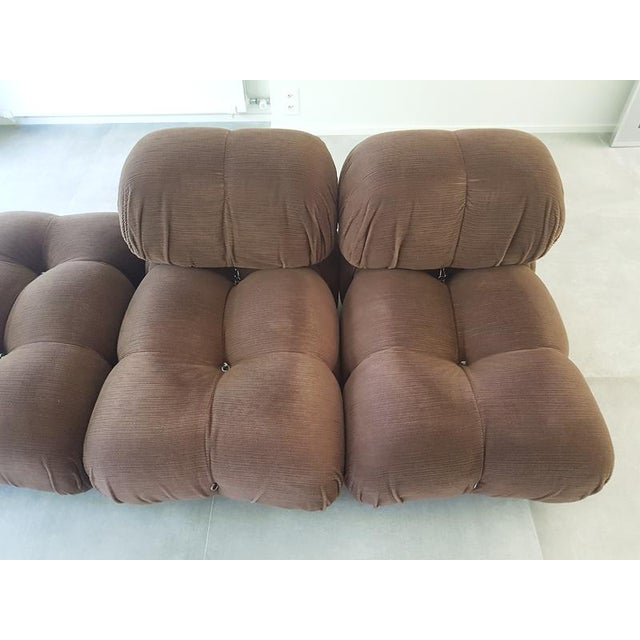 Camaleonda Modular Chairs and Ottoman in Brown Corduroy by Mario Bellini for C&B Italia, 1970s, Set of 5 For Sale - Image 11 of 18