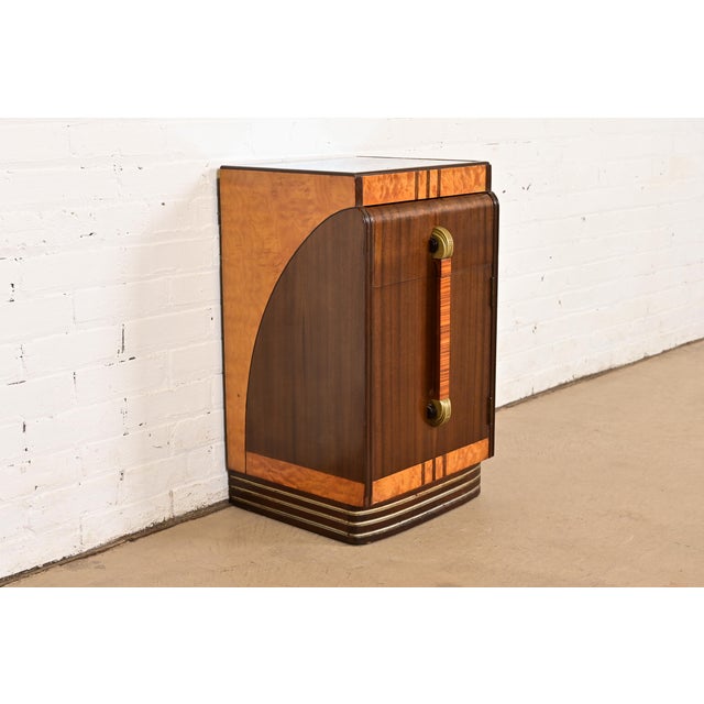 1930s Leo Jiranek for Grand Rapids Furniture Art Deco Walnut and Burl Wood Nightstand, 1930s For Sale - Image 5 of 14