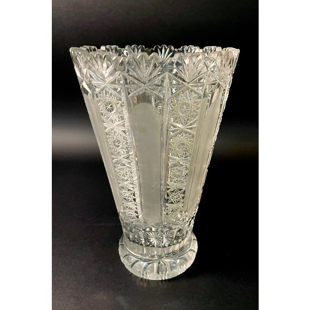 Glass Mid-Century Cut Crystal Trumpet Vase in the style of Baccarat, 1940s For Sale - Image 7 of 9