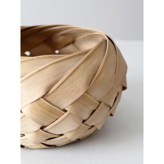 Late 20th Century Vintage Palm Frond Basket Bowl For Sale - Image 5 of 7