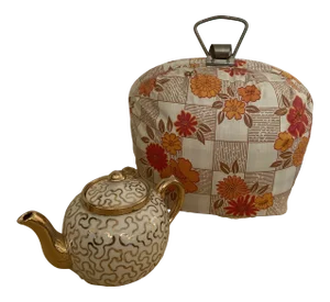 Vintage Asian Carriage Bag & Teapot