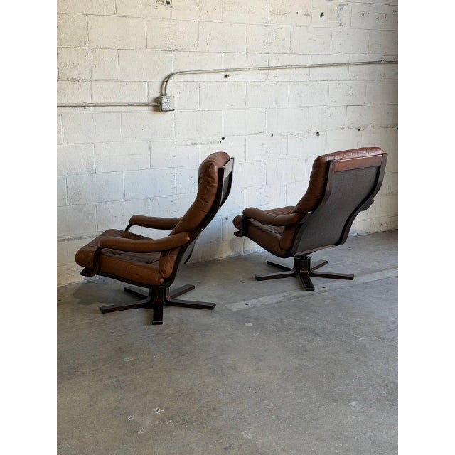 1970s Pair of Brown Leather Swivel Lounge Chairs Danish Mid-Century Modern 1970s For Sale - Image 5 of 13