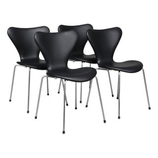 Black Leather Series 7 Dining Chairs by Arne Jacobsen for Fritz Hansen, Set of 4 For Sale