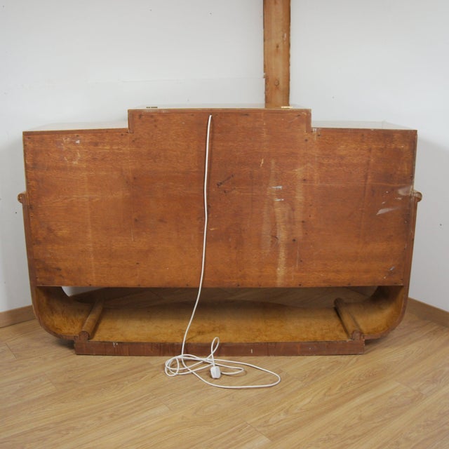 Wood Art Deco Burr Walnut Cocktail Sidebord by Epstein Bros, 1930s For Sale - Image 7 of 9