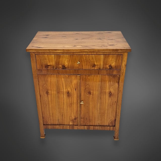 Biedermeier Half-Cabinet in Cherry Wood Veneer, Southern Germany, 1830 For Sale - Image 16 of 16