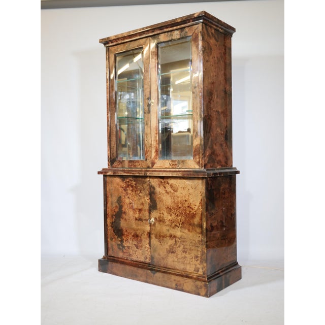 Aldo Tura Milanese Display Cabinet Covered in Goatskin and Parchment by Aldo Tura, 1978 For Sale - Image 4 of 14