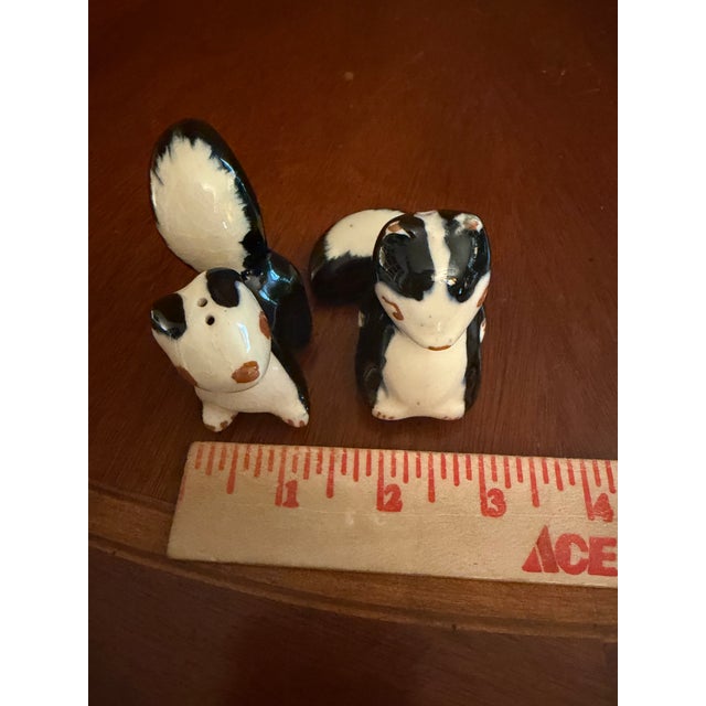 Vintage Robert Simmons Ceramics Skunk Figurines Pewey and Pewette ca.1950s For Sale - Image 6 of 7