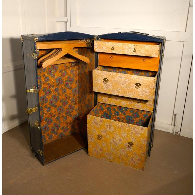 Fitted steamer boot or cabin wardrobe, portmanteau by LG Paris. A superb piece of history dating back to the time when...