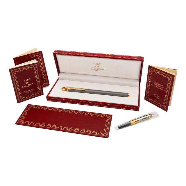 Must de Cartier Santos Fountain Pen with 18ct Gold Nib, Brushed Steel and Gilt Metal, 1990s, Set of 2 For Sale