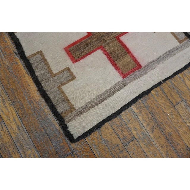 Early 20th Century American Navajo Style Carpet ( 2'6" X 4'9" - 76 X 145 ) For Sale - Image 10 of 12