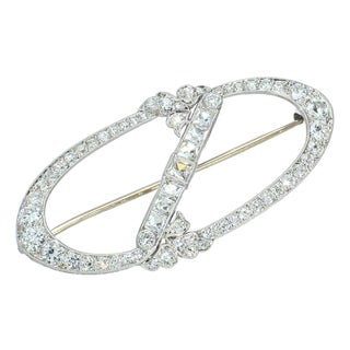 Late 19th Century Elegant Oval Brooch With French & Mixed-Cut Diamonds For Sale