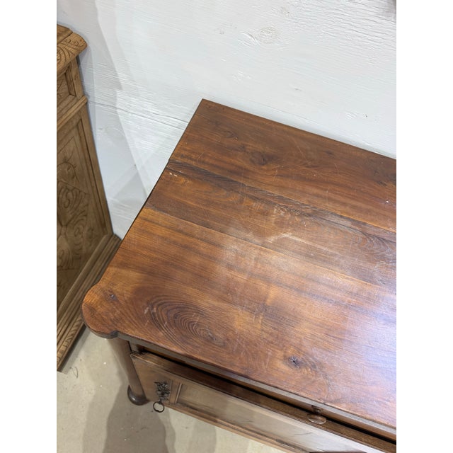 18th Century French Louis XV Solid Walnut Cabinet / Buffet For Sale - Image 4 of 12