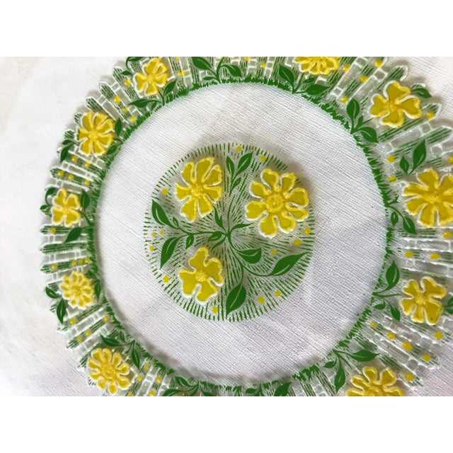 Culver Ltd. 1960's Culver Round Glass Serving Dish With Daisies and Picket Fence For Sale - Image 4 of 7