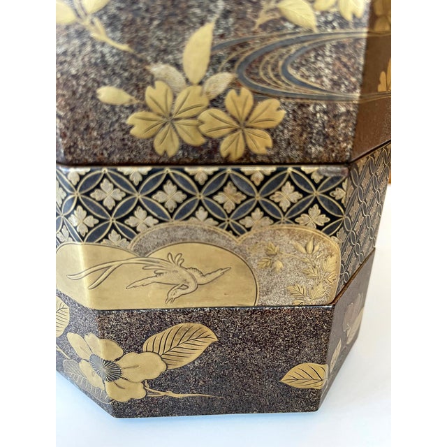 Brown Japanese Maki-e Lacquer Stack Box Jubako For Sale - Image 8 of 18