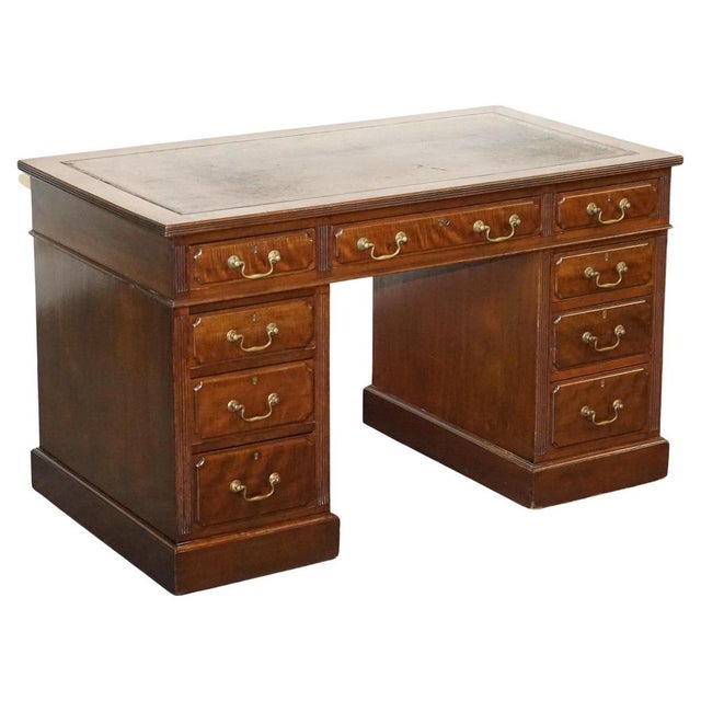 Antique Pedestal Writing Desk by Edwardian Maple & Co, 1890 For Sale - Image 18 of 18