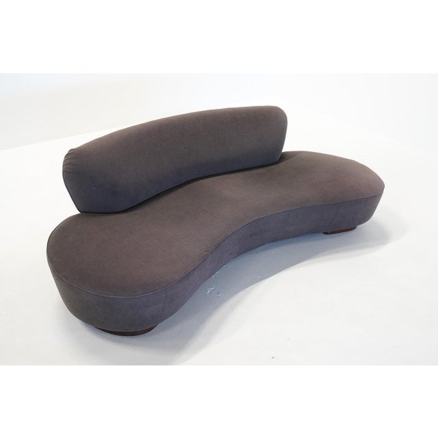 1990s New York Collection Serpentine Sofa by Vladimir Kagan, 1990s For Sale - Image 5 of 15