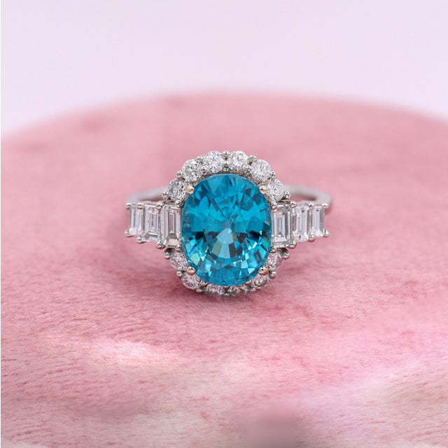 6Ct Blue Zircon Ring With Natural Diamond Accents: Solid 14k Gold, Oval 11x8mm, Size 6.75 For Sale In Columbus - Image 6 of 9