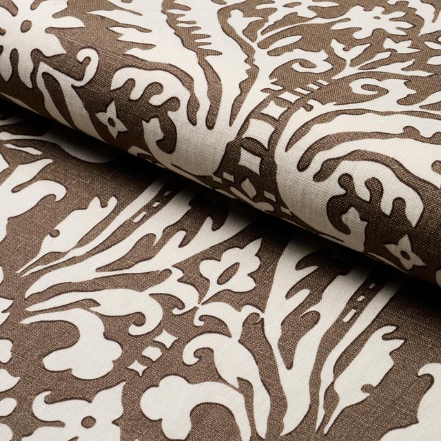Not Yet Made - Made To Order SAMPLE - Schumacher x Veere Greeney Suffolk Damask Fabric In Brown For Sale - Image 5 of 5