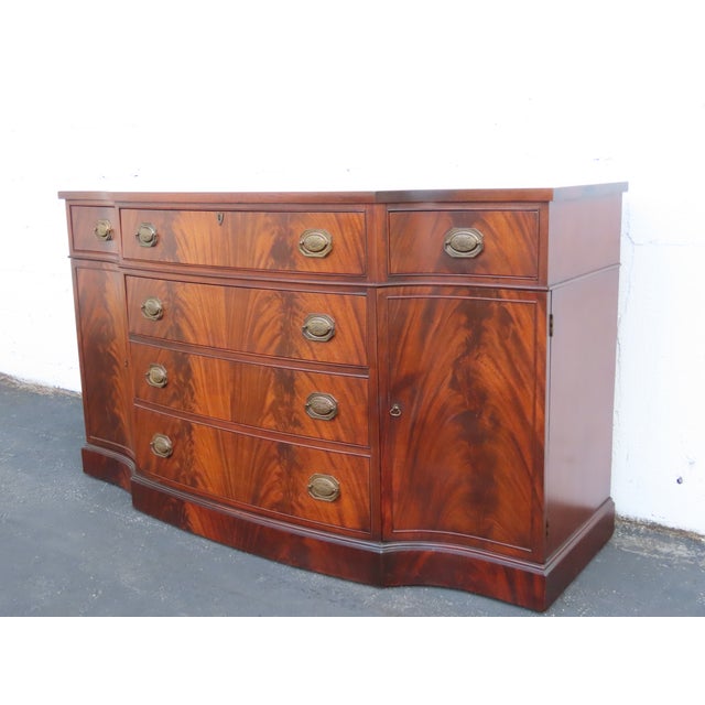 Traditional Flame Mahogany Long Credenza Sideboard Media Console Bathroom Vanity 6903 For Sale - Image 3 of 15