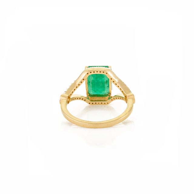Not Yet Made - Made To Order Statement Emerald Split Ring Size 8 in 14k Gold With Diamonds For Sale - Image 5 of 12