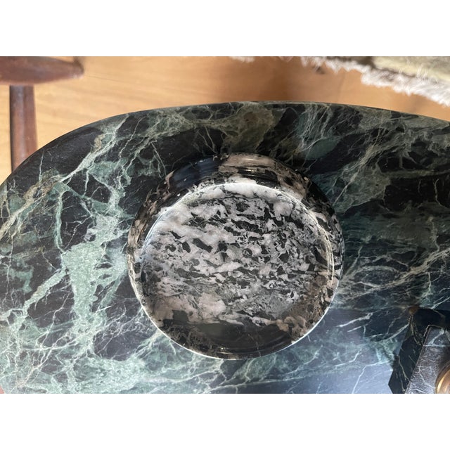 Mid-Century Modern 1960s Black White Marble Wide Display Riser With Inset Surface Pedestal Stand – 4.5" For Sale - Image 3 of 6