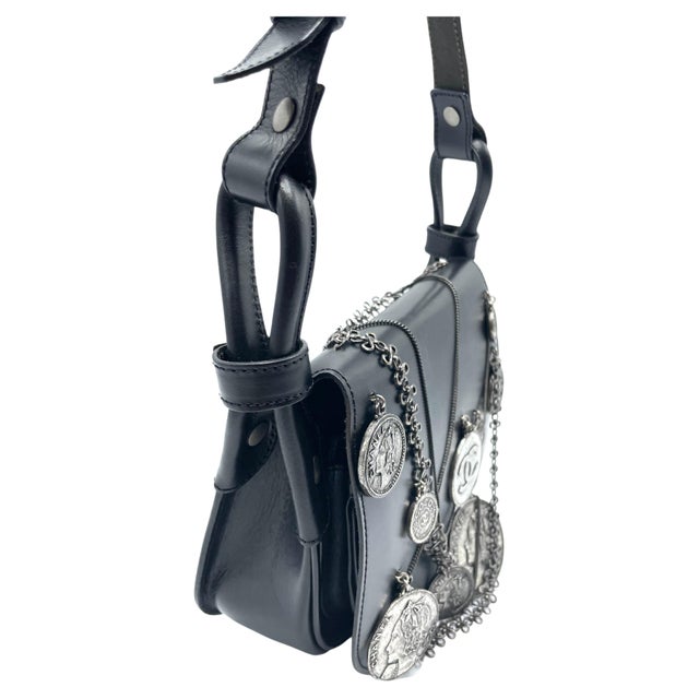 Chanel Coin Medallion Saddle Messenger 2003 For Sale - Image 9 of 12