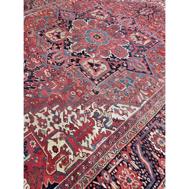 Large Antique Heriz Rug, 1890s For Sale - Image 4 of 18