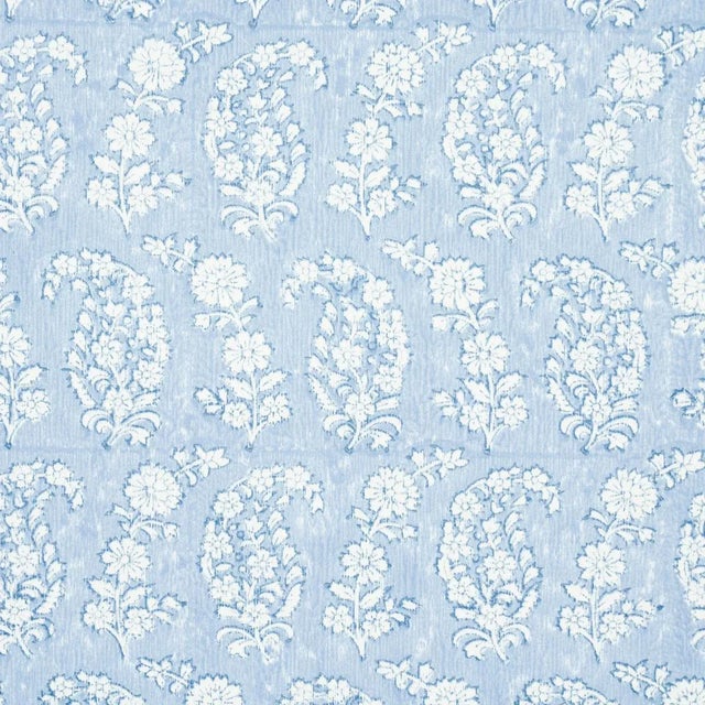 Traditional SAMPLE - Schumacher Arita Block Print Wallpaper In Cornflower For Sale - Image 3 of 4