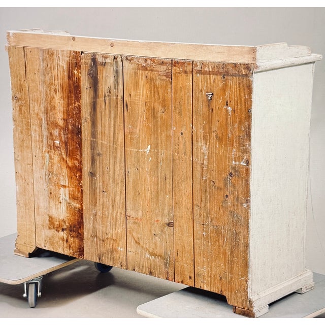 Gustavian (Swedish) Antique White Buffet, 1800s For Sale - Image 3 of 6