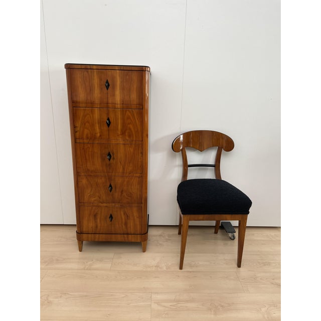 Biedermeier Five-Drawer Chiffonier in Cherry Veneer, South Germany, 1830s For Sale - Image 3 of 18