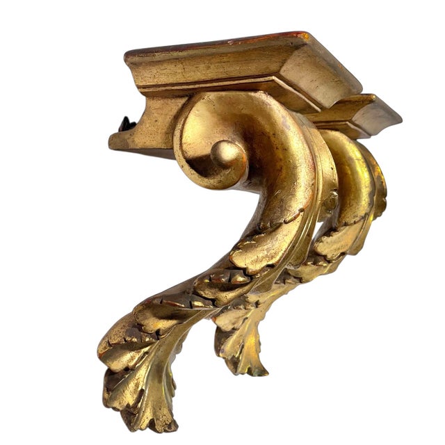 Adorn your favorite room with this splendid pair of Italian acanthus-shaped wall brackets dating from the mid-century....