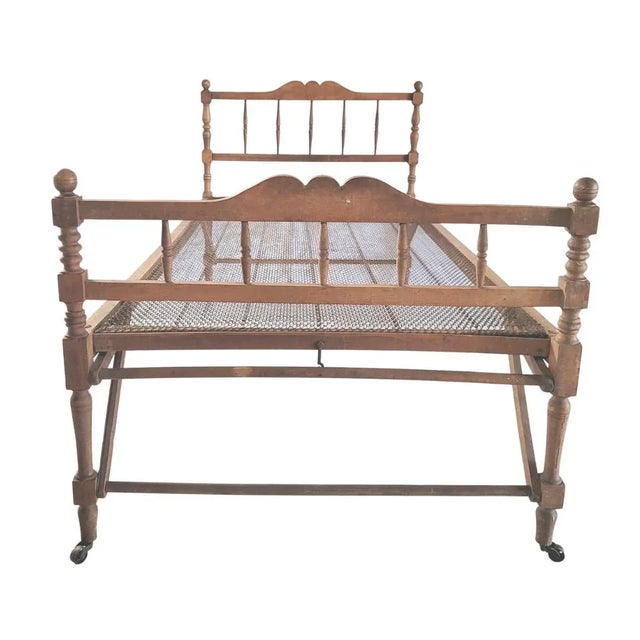 1890s Early American Classic Antique Spindle Bed by Utica Furniture