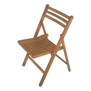 Vintage Folding Chair with Curved Seat in Light Oak For Sale