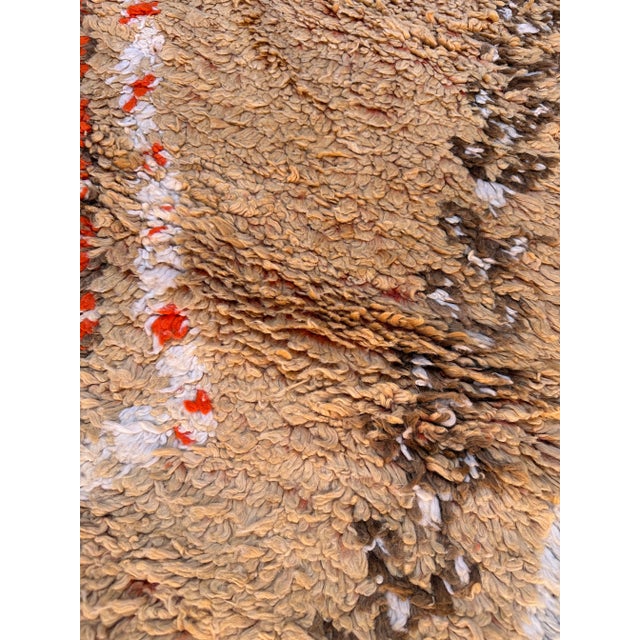 1980s Handknotted Moroccan Wool Rug - 5'5" X 11'6" Ft For Sale - Image 4 of 10