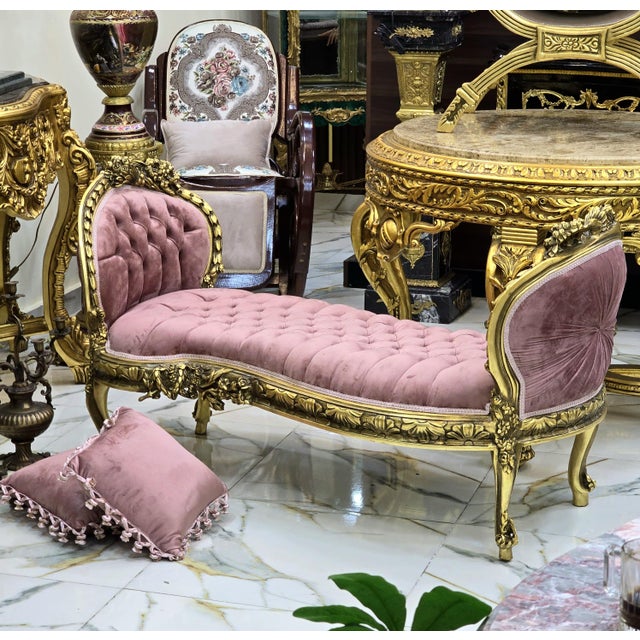 French French Style Pink Velvet Bench With Gold Details For Sale - Image 3 of 5