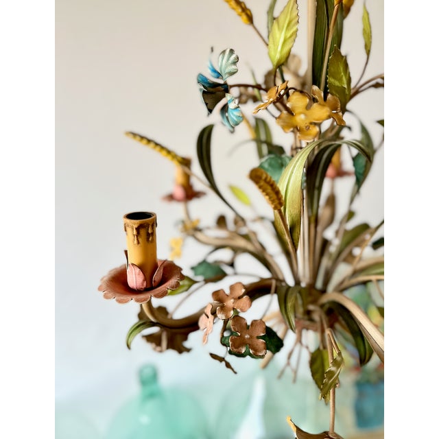 1960s French Polychrome Floral and Wheat Tole 5-Light Chandelier, 1960s For Sale - Image 5 of 18