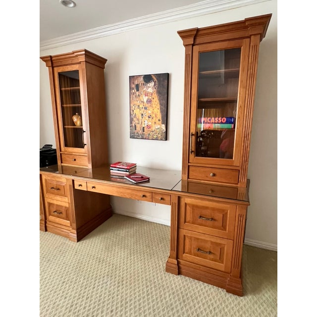 Transitional Large Architectural Executive Office Suite – Desk + Dual Display Towers + Matching Cabinet For Sale - Image 3 of 18