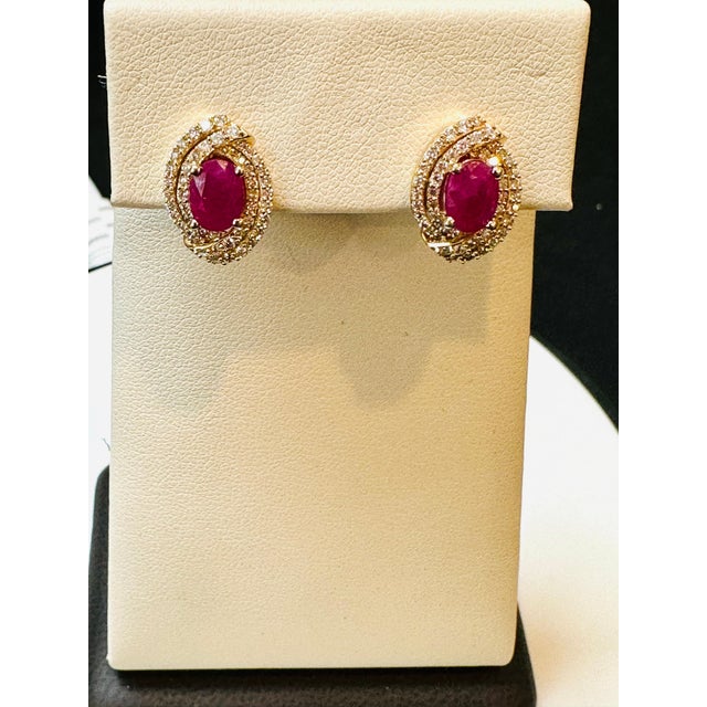 3.5 Carat Oval Natural Ruby & 1.2 Ct Diamond Stud Earrings 14 Karat Yellow Gold For Sale - Image 12 of 18