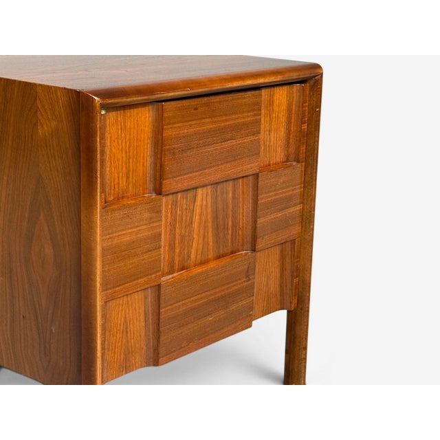 Edmond J. Spence, Sculptural Nightstands, Walnut, Sweden, 1950s For Sale - Image 9 of 14