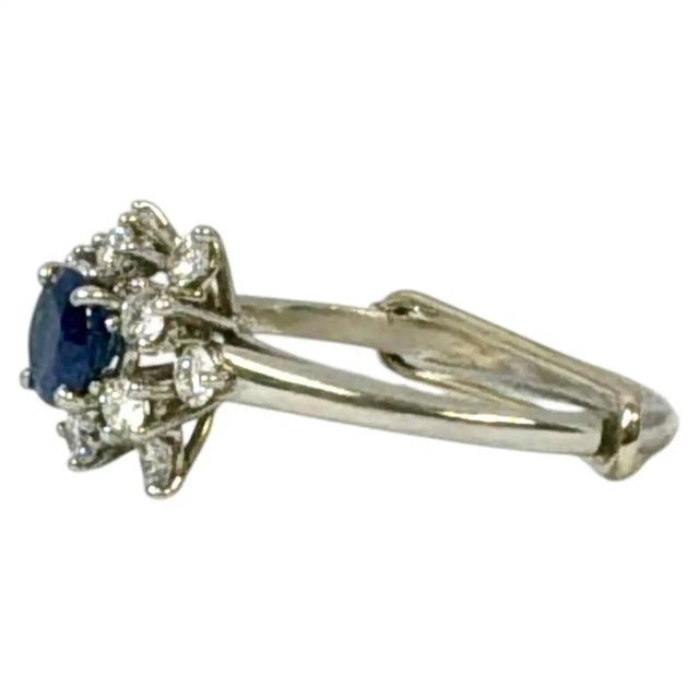 Tiffany and Co. 1972 Tiffany & Co Platinum Sapphire and Diamond Cluster Ring For Sale - Image 4 of 14