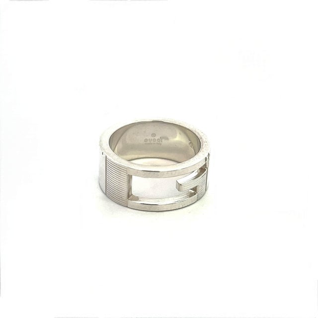 1990s Gucci Estate Ring Size 5 Sterling Silver 8 mm For Sale - Image 4 of 6