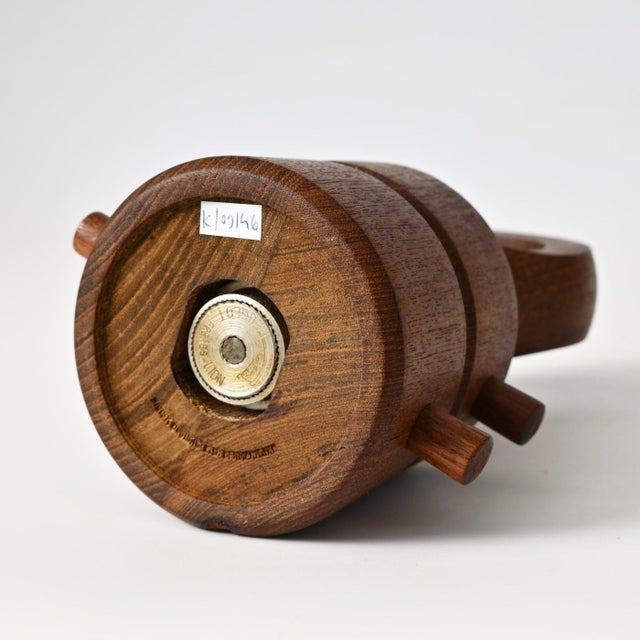 Danish Teak Pepper Mill and Salt Shaker by Jens Harald Quistgaard for Dansk Designs, 1960s For Sale - Image 9 of 13