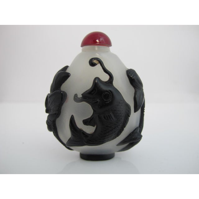 Chinese Carved Glass Koi Fish Overlay Snuff Bottle With Red Stopper For Sale - Image 4 of 8