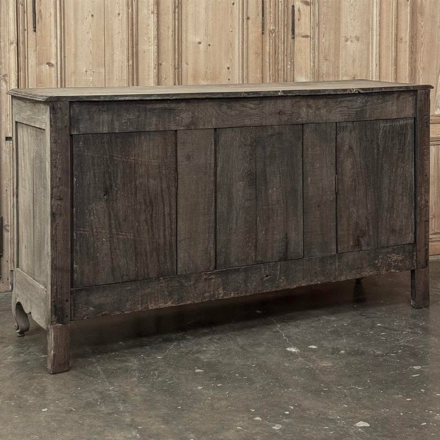 18th Century Country French Louis XIII Buffet in Stripped Oak For Sale - Image 18 of 18