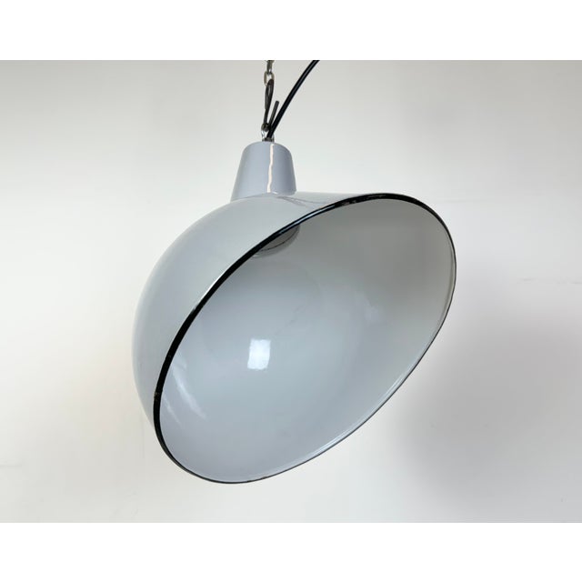 Mid-Century Modern Industrial Grey Enamel Factory Pendant Lamp, 1960s For Sale - Image 3 of 18