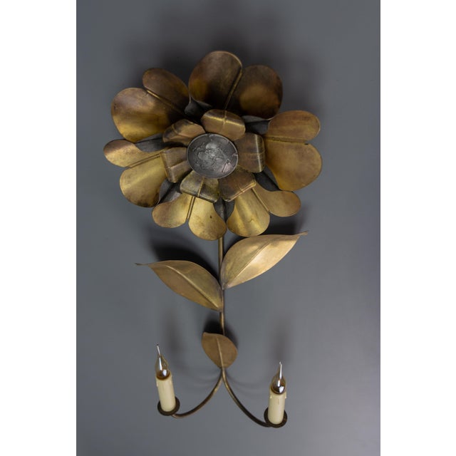 Mid-Century Modern Brass and Metal Flower-Shaped Twin Arm Sconce, France, 1950s For Sale - Image 12 of 18