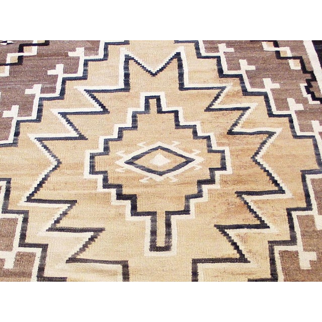 1930s Gray Geometric Tribal Antique American Navajo Rug 3' 8" X 5' 8" Flatweave Wool Carpet For Sale - Image 4 of 6
